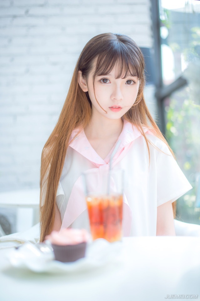 友情进一步可以成为爱情，爱情退一步却不再是朋友[lizhigushicom]。